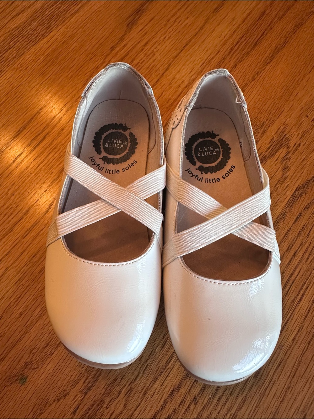 Livie & Luca Girls' White Patent Mary Jane Cross-Strap Shoes with Butterfly back